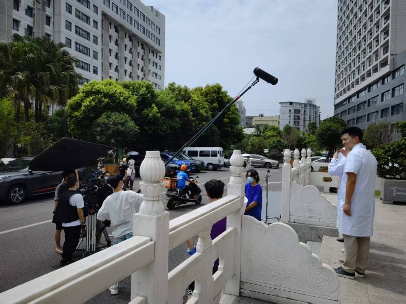 南湖区广告片拍摄公司低成本实现高规格制作的诀窍